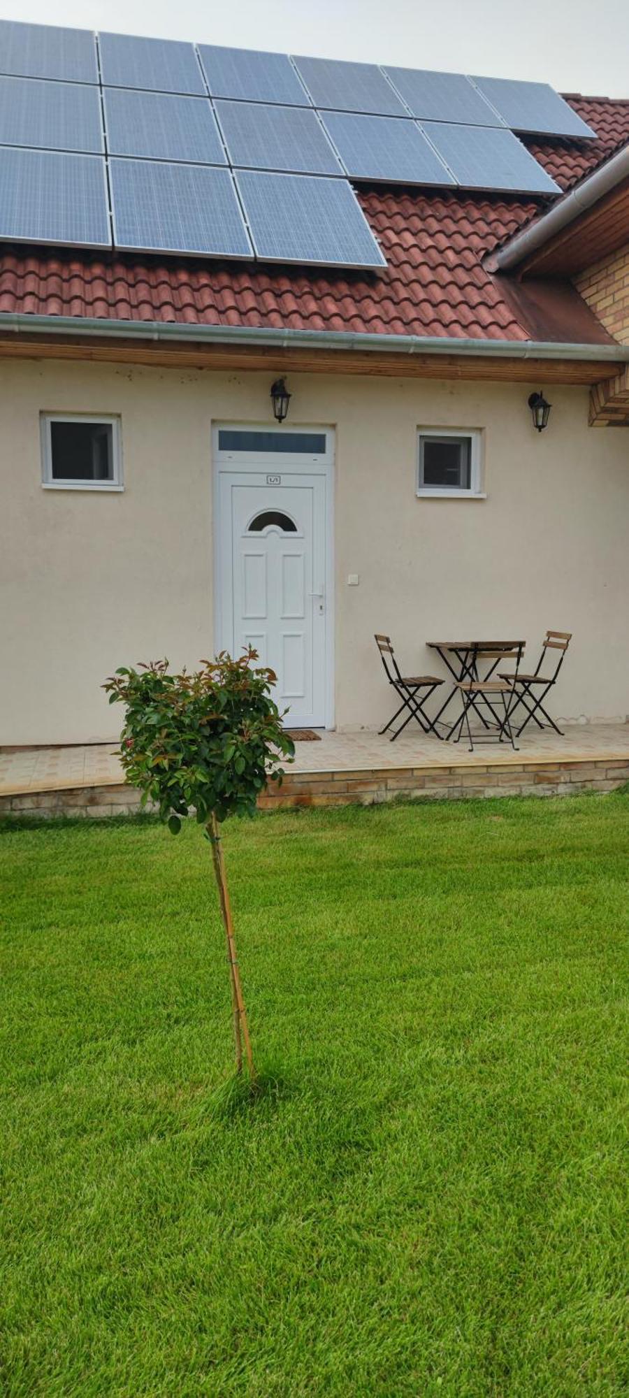 Village Garden Family Guest House Tiszakanyár Chambre photo