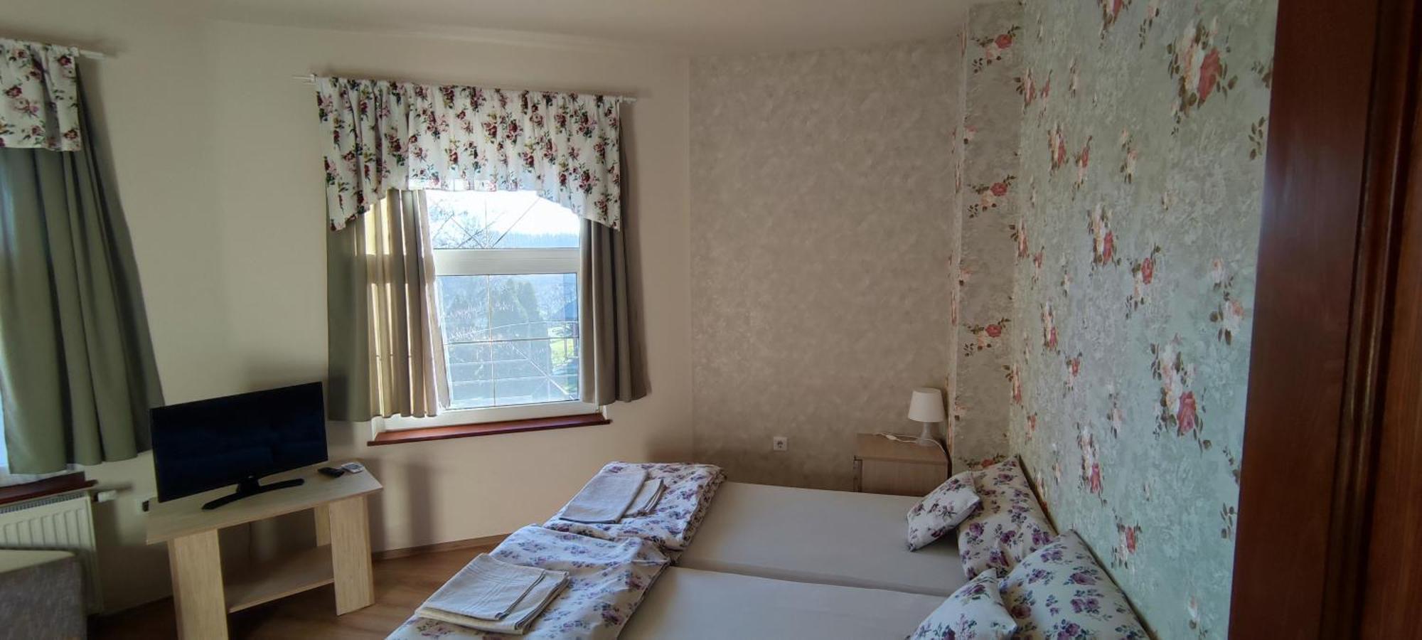 Village Garden Family Guest House Tiszakanyár Extérieur photo