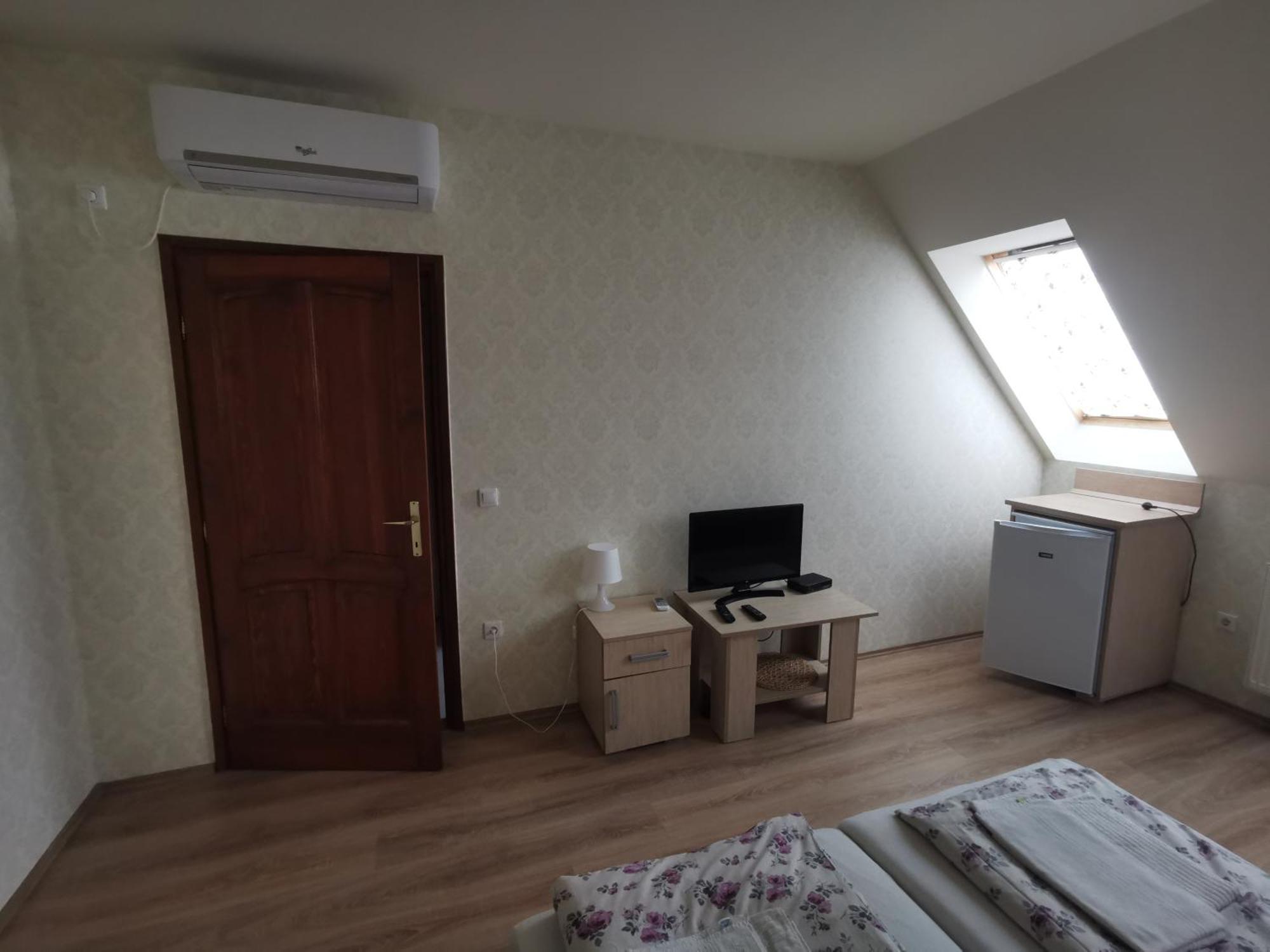 Village Garden Family Guest House Tiszakanyár Extérieur photo