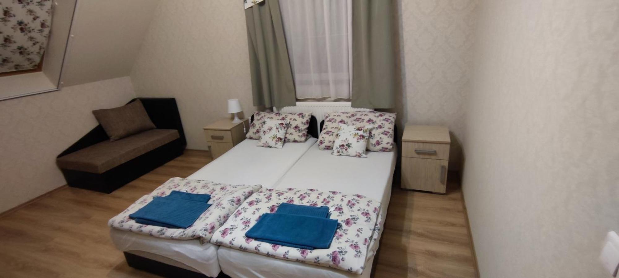 Village Garden Family Guest House Tiszakanyár Extérieur photo