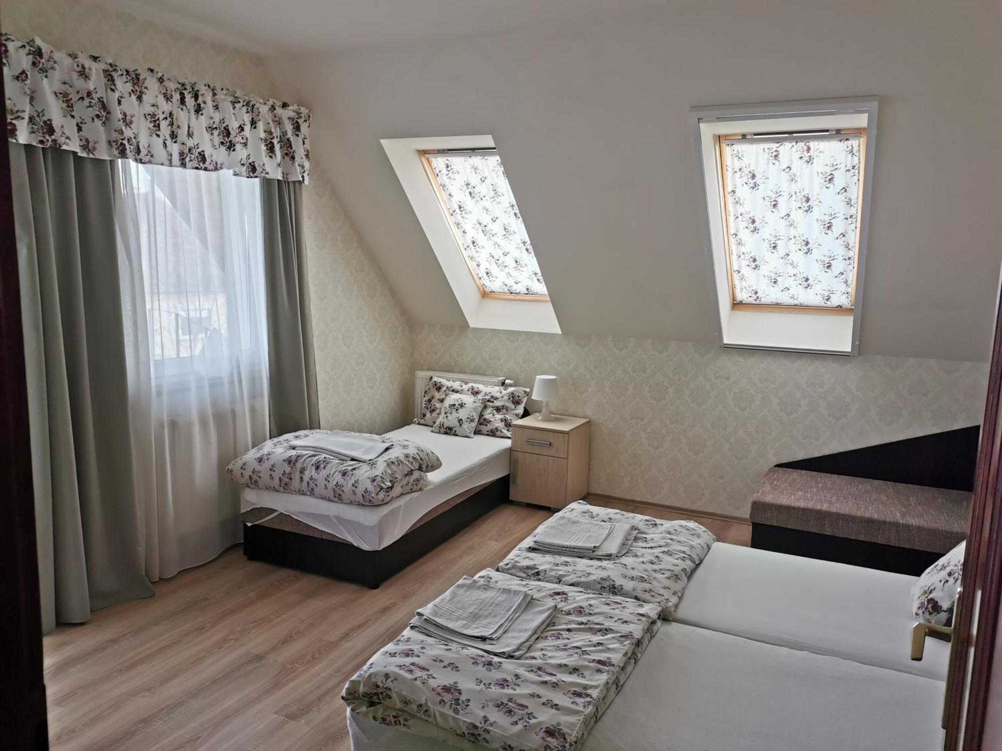 Village Garden Family Guest House Tiszakanyár Extérieur photo